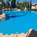 Luxury Elite Aj04 Complete With A Private, Climate Controlled Pool And A Relaxing Outdoor Jacuzzi, Aphrodite Hills Villa Kouklia