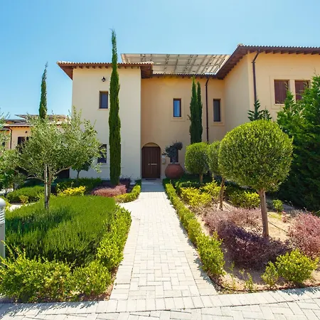 וילה Luxury Elite Aj04 Complete With A Private, Climate Controlled Pool And A Relaxing Outdoor Jacuzzi, Aphrodite Hills קוקליה
