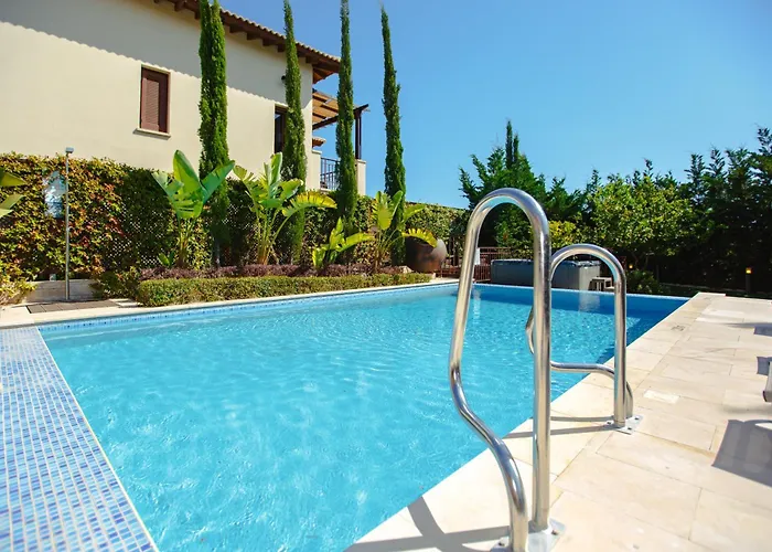 Luxury Elite Aj04 Complete With A Private, Climate Controlled Pool And A Relaxing Outdoor Jacuzzi, Aphrodite Hills クークリア