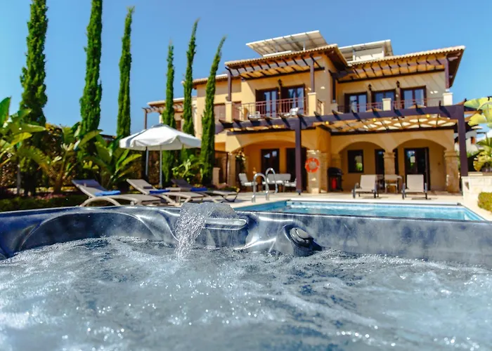 ヴィラ Luxury Elite Aj04 Complete With A Private, Climate Controlled Pool And A Relaxing Outdoor Jacuzzi, Aphrodite Hills *