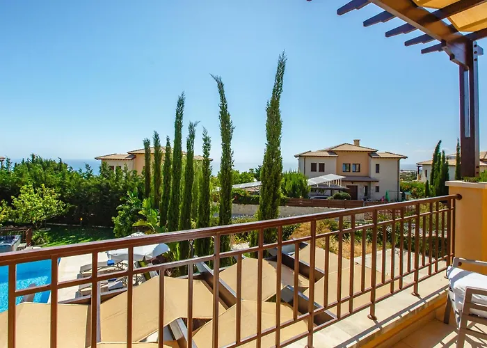 Luxury Elite Aj04 Complete With A Private, Climate Controlled Pool And A Relaxing Outdoor Jacuzzi, Aphrodite Hills * クークリア