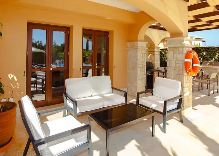 Luxury Elite Aj04 Complete With A Private, Climate Controlled Pool And A Relaxing Outdoor Jacuzzi, Aphrodite Hills *