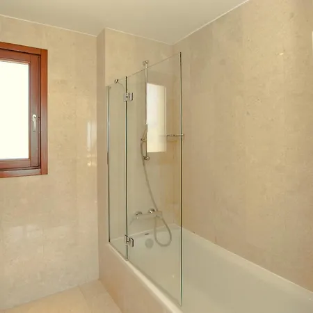 Villa Luxury Aj 04 With Private Heated Pool