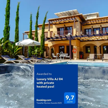 Luxury Aj 04 With Private Heated Pool Kouklia